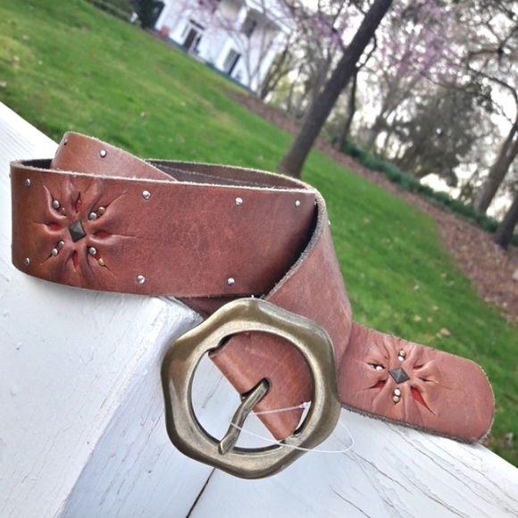 Genuine Leather Belt Metal Studs  Embellished Distressed Cut Out Sunflower 31-34 - Picture 12 of 16